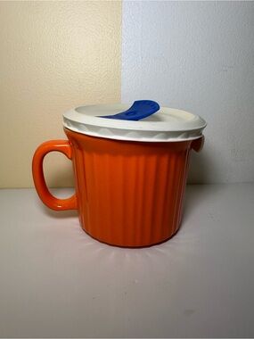 CorningWare Colours Orange Soup Meal Mug with Vented Lid 20oz